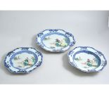 Collection of Chinese export porcelain famille rose plates and dishes, enamel decoration.