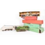 0 gauge collection to include Hornby wagons, track, locomotive (a/f), spare parts, signal,