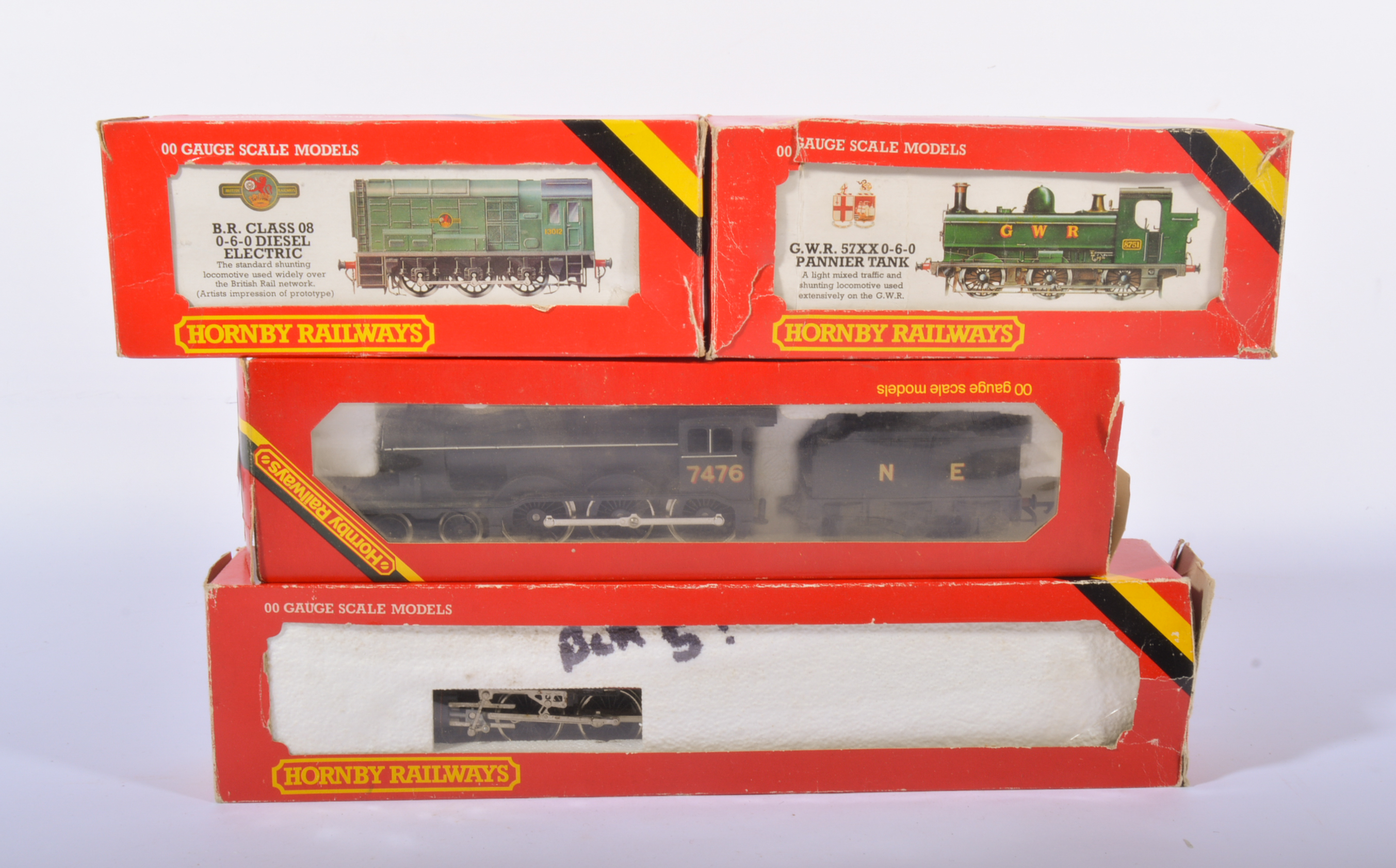 00 gauge railway locomotives by Hornby, R156 Class 08 Diesel Shunter, R041 GWR loco tank,