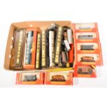 00 gauge railways wagons and coaches, mostly by Hornby and Mainline, some boxed, (20).