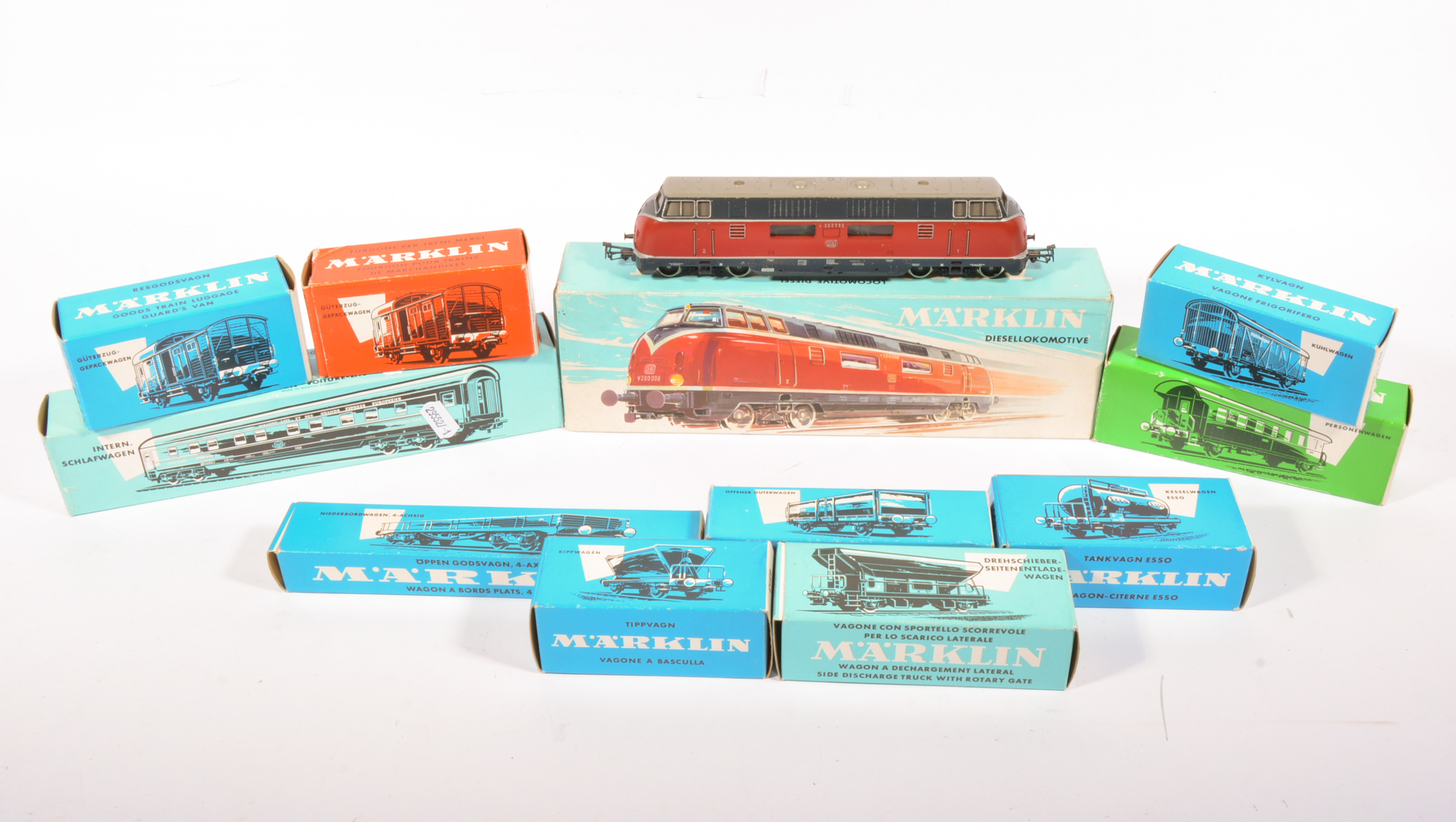 Marklin HO gauge railways locomotive 3021 DB V200 diesel, and a selection of wagons and coaches,