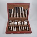 Canteen of plated cutlery, Kings pattern in a fitted case.