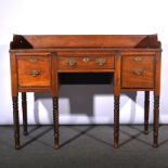 Mahogany George III small sideboard, with 2 pairs of drawers, splash back on three sides,