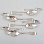 Four George IV silver dessert spoons, London 1822,