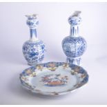 Delft blue and white shallow dish, possibly London, probably late 17th Century, floral decoration,