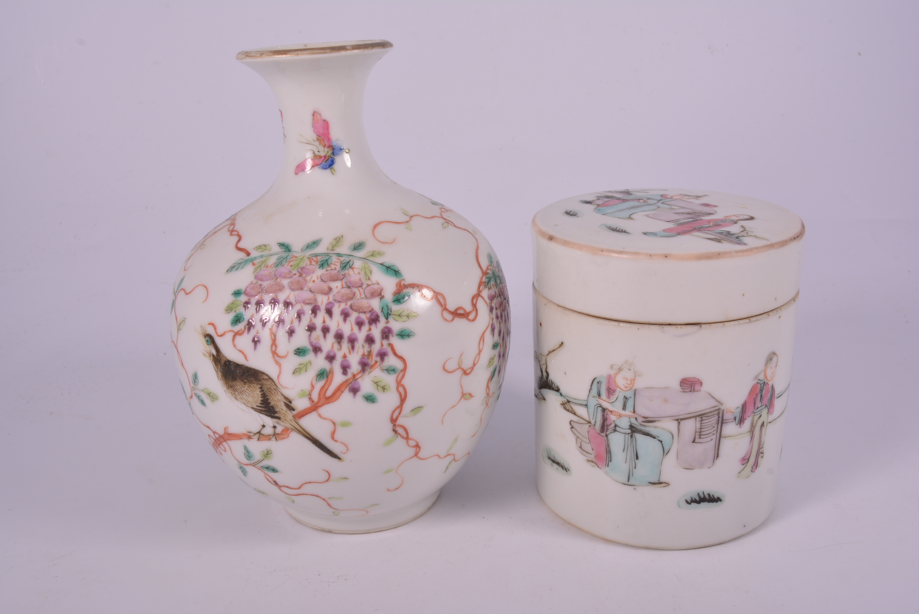 Chinese famille rose bottle vase, decorated with a bird and flowing foliage, - Image 6 of 6