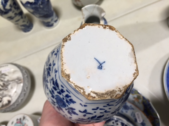 Delft blue and white shallow dish, possibly London, probably late 17th Century, floral decoration, - Image 3 of 5