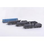 OO gauge railways, to include unusual Tri-ang R357 diesel engine in blue,