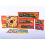 Tri-ang / Hornby OO gauge railway collection, including R.253 "Brittania" Locomotive, R.