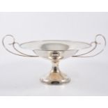 Shallow silver comport, with twin handles, by Mappin & Webb, London 1920, 15cm, 12oz.