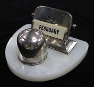 A George V silver and onyx combination perpetual calendar and inkwell, 5in.