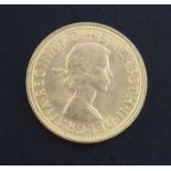 A Queen Elizabeth II gold sovereign 1957, GEF