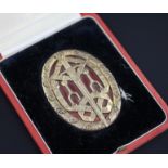 A cased George V silver gilt Knight's Batchelor badge, 3in.Provenance: Sir Sidney Sitwell by