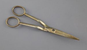 A pair of late George III silver gilt scissors by Eley & Fearn, London, 1819, 6.5in, 61 grams.