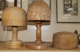 Three turned wood hat stands