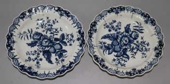 A pair of Worcester Pine Cone pattern petal rimmed dishes, 7.5in.