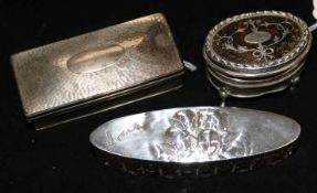 A silver and inlaid tortoiseshell trinket box, a silver ring box, Chester 1906 and a navette-