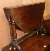 A Victorian mahogany oval Sutherland table, W.89cm