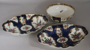 A Worcester scale blue bowl and two similar dessert dishes
