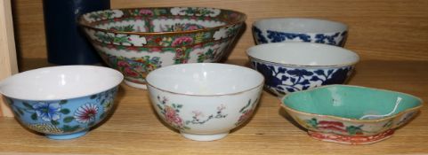 A collection of six various Chinese bowls