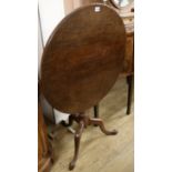 A George III mahogany tilt-top table, W.71cm