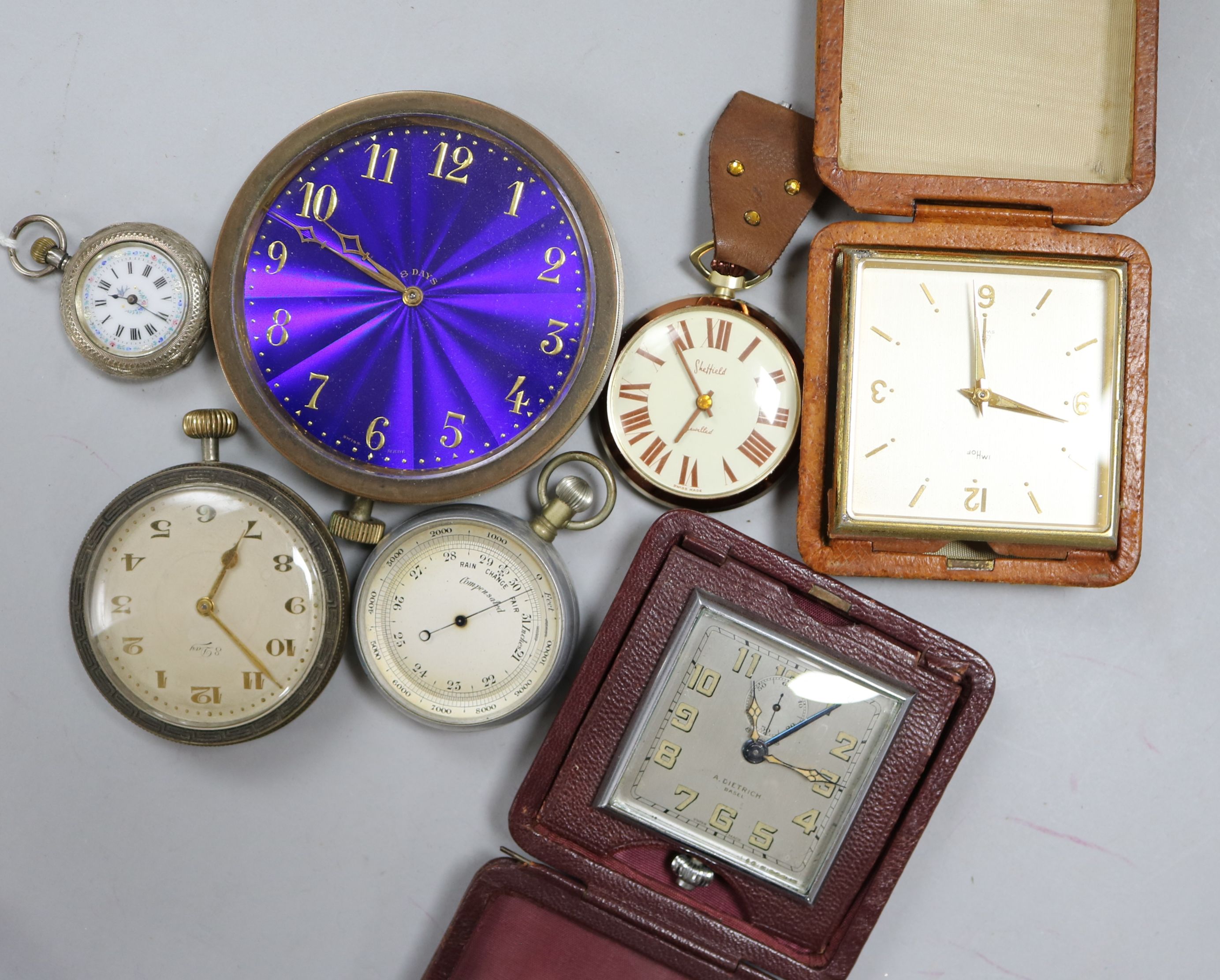 A group of pocket watches, etc.