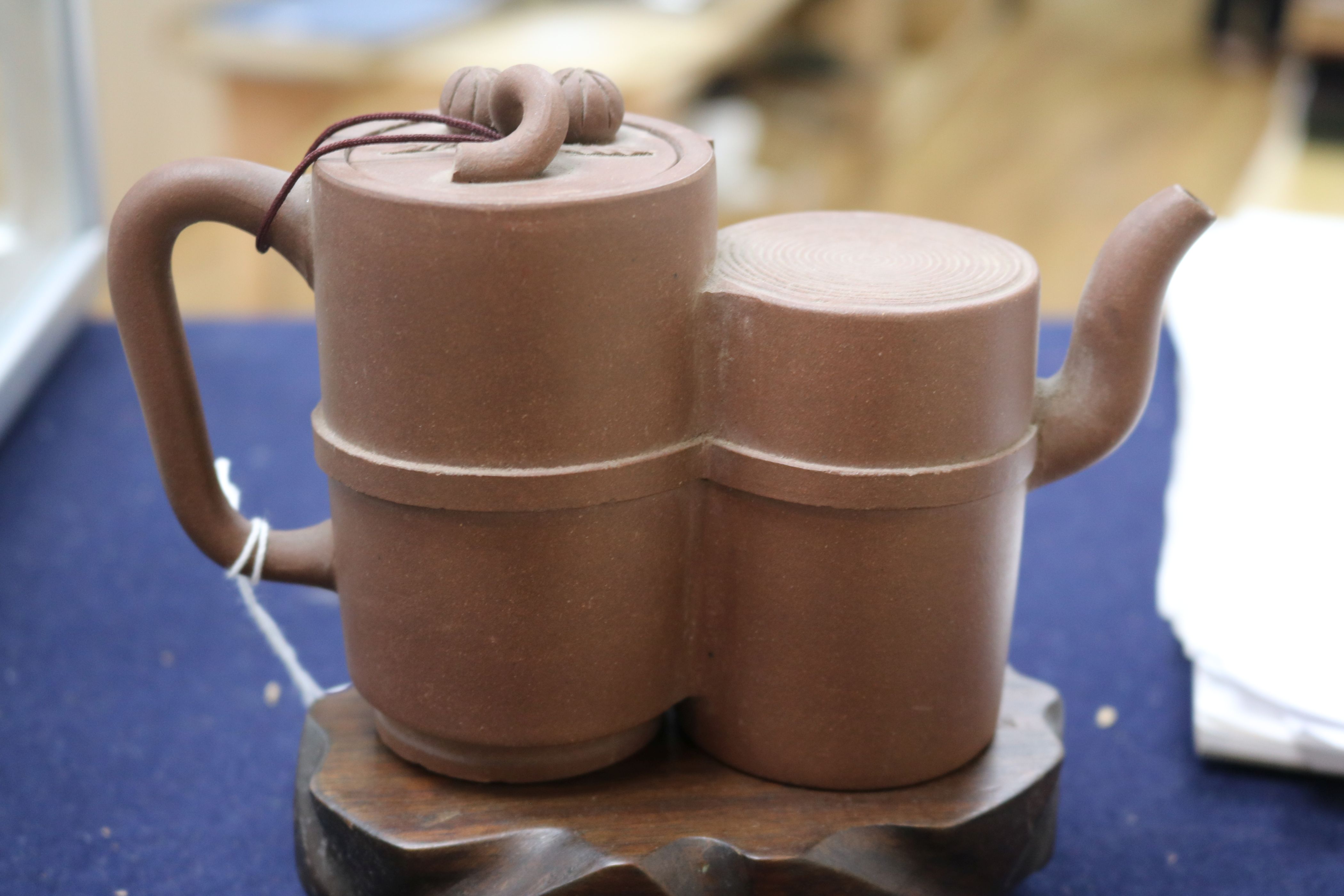 A Yixing double teapot, with wood stand - Image 4 of 5