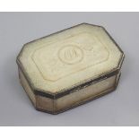 A 19th century Chinese silver mounted mother of pearl octagonal snuff box, with engraved decoration,