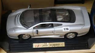 A quantity of Diecast toy and model cars
