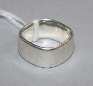 A Danish Georg Jensen sterling silver ring, design no. 186, size R/S