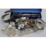 Mixed silver costume jewellery.