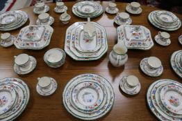 A Copeland Spode 'Chinese Rose' dinner service