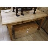 A modern oak kitchen table, with two drawers, 162 x 91cm