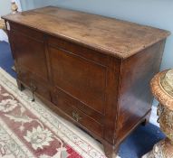 A George III oak mule chest, W.124cm