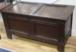 An oak coffer, W.96cm