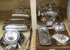 A pair of plated entree dishes, cased, a set of dessert eaters and other assorted plated wares