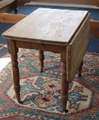 A Victorian pine single flap table, W.88cm