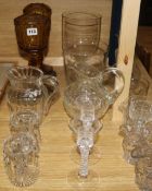 A quantity of mixed glassware