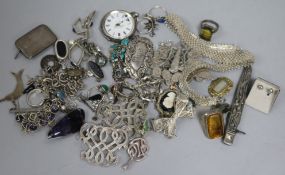 A quantity of mixed jewellery including silver