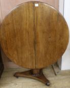 A mahogany circular breakfast table, W.101cm