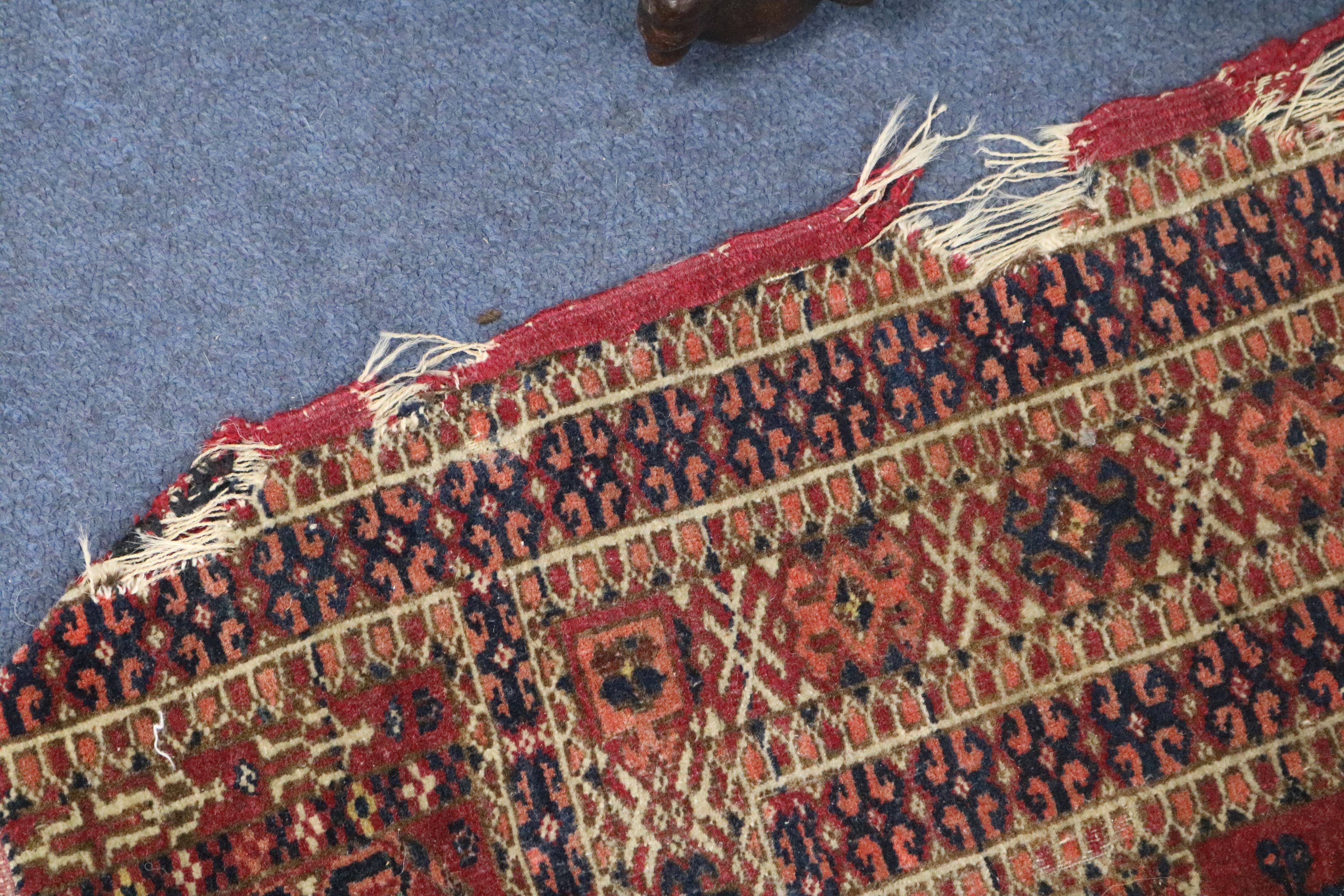 A Shiraz rug, a Bokhara saddlecloth and another rug (wear) 200 x 155cm, 120 x 75cm & 140 x 85cm - Image 8 of 11