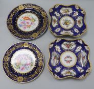 A pair of Chamberlains dishes and two plates