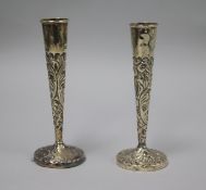A pair of late Victorian embossed silver specimen vases, Sheffield 1898 by Mappin & Webb, 12.3cm.