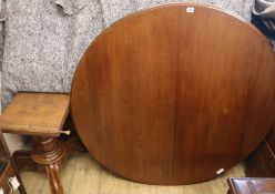 A mahogany circular breakfast table, W.120cm