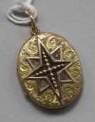 An Edwardian high carat gold oval pendant locket, 28mm.