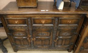 An oak dresser base, W.122cm