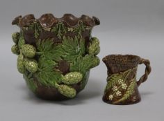 A Rye pottery acorn jardinere and jug