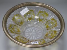 A German amber flashed bowl, 800 standard mounted rim