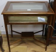 An inlaid bijouterie table W.67cm