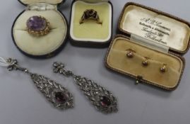 A cased set of three gold dress studs, two 9ct gold rings including amethyst quartz and a pair of